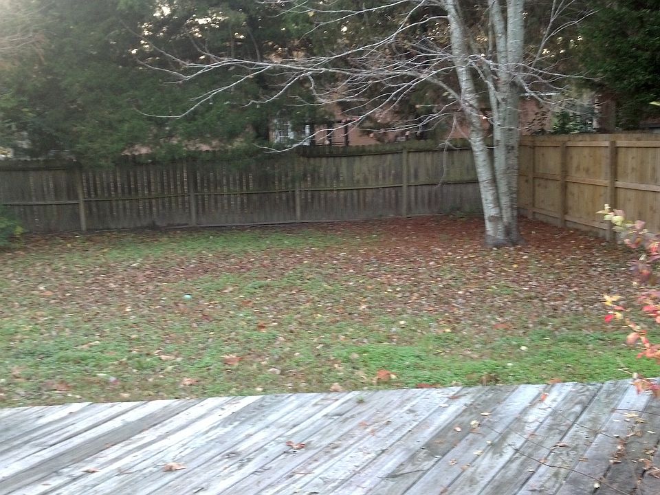 2nd image of 789 Williamsburg Ln