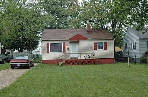 2nd image of 821 S Illinois St