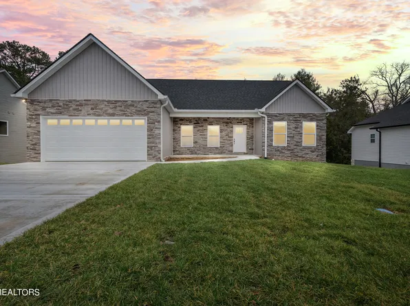 5316 Golden Eagle Ln, Corryton, TN 37721