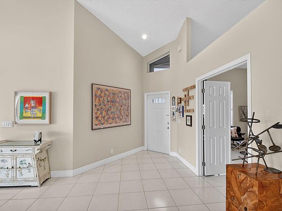 4th image of 6400 Three Lakes Lane