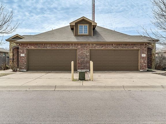 2nd image of 1124 Brendon Lee Ln