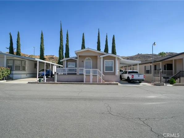 32600 State Highway 74 Space 13, Hemet, CA 92545