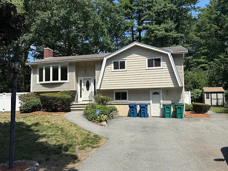 9 Brookdale Cir — Photo 3