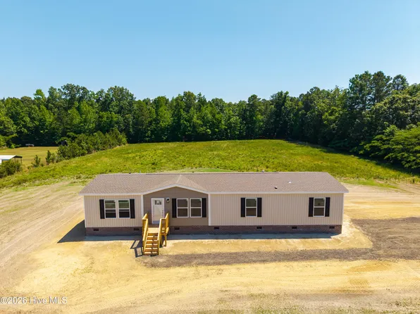 688 Deep Creek Road, Hertford, NC 27944