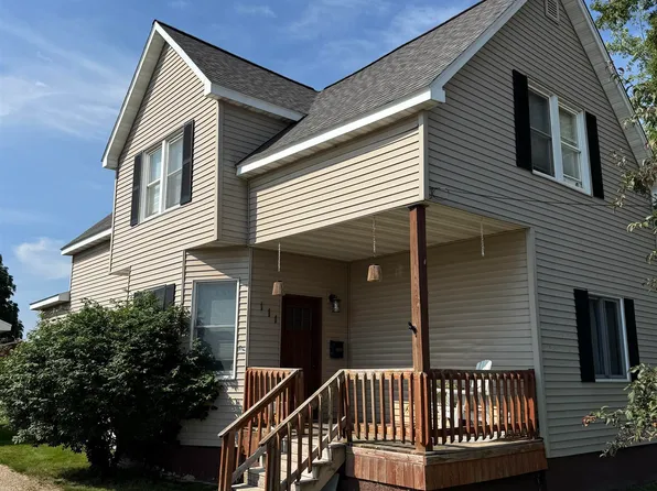 111 E 9th Ave, Norway, MI 49870