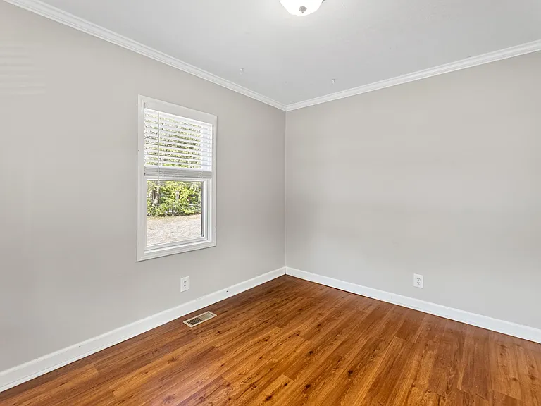 102 E Academy Ave — Photo 21