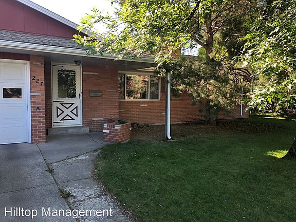 3rd image of 227 Valley Cir