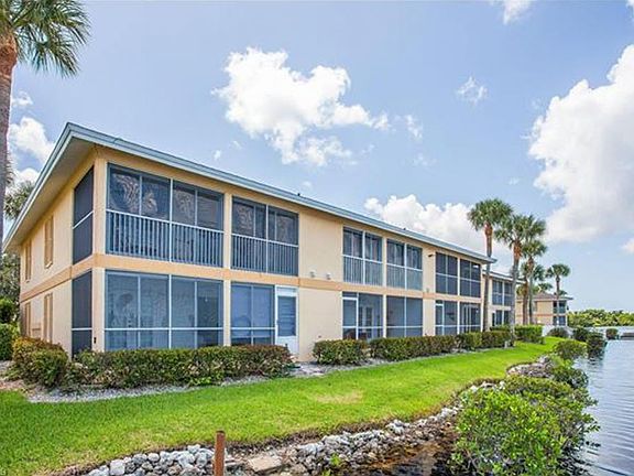 2nd image of 1165 NE Mainsail Dr #614