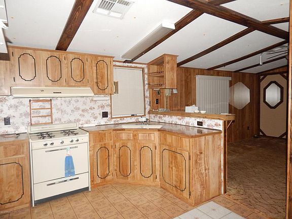 3rd image of 3150 S Aravaipa Dr