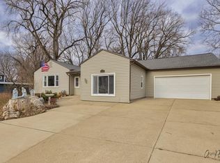 3710 W Freund Ave, McHenry, IL 60050