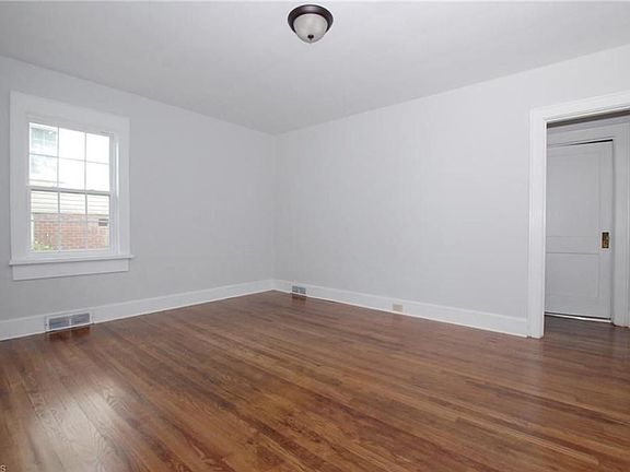 Living Room- view from entry