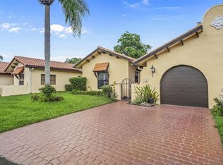 5281 Bolero Cir, Delray Beach, FL 33484