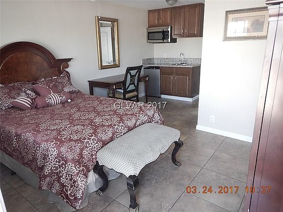 2nd image of 1919 Fremont St APT 111
