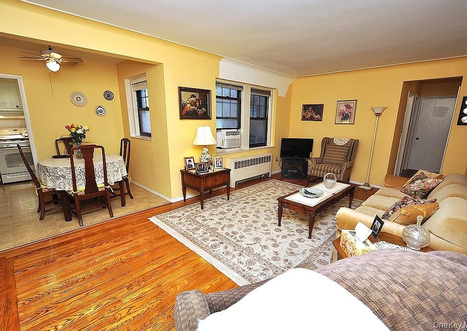 1st image of 209 Garth Road #2M
