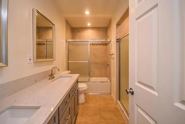 1112 Ocean Park Blvd #D — Photo 11