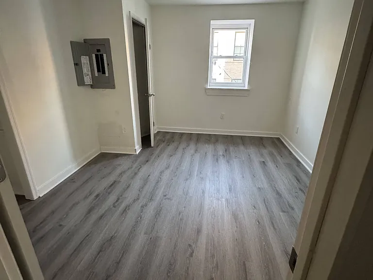 1815 S 7th St #3 — Photo 14