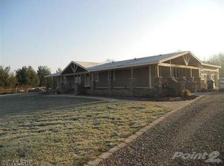 5915 Hochberger Rd, Eau Claire, MI 49111