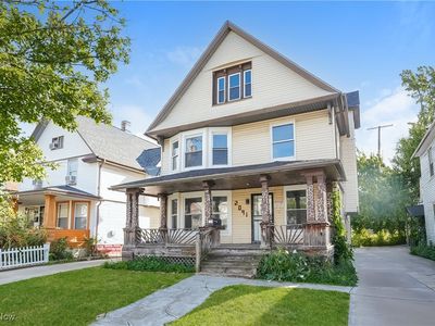 2091 W 100th St, Cleveland, OH, 44102