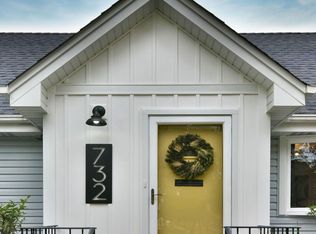 732 S Euclid Ave, Elmhurst, IL 60126