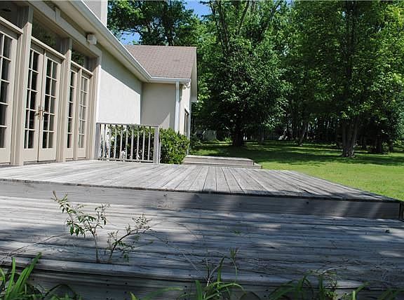 2nd image of 1145 Browns Ln
