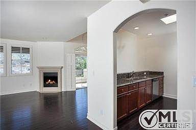 1st image of 4202 Whitsett Ave APT 304
