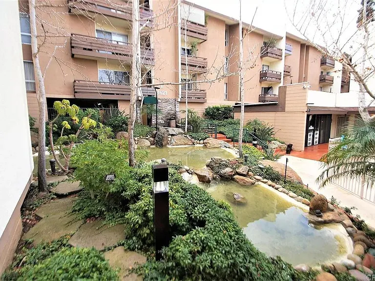 1615 Hotel Cir S #D310 — Photo 3