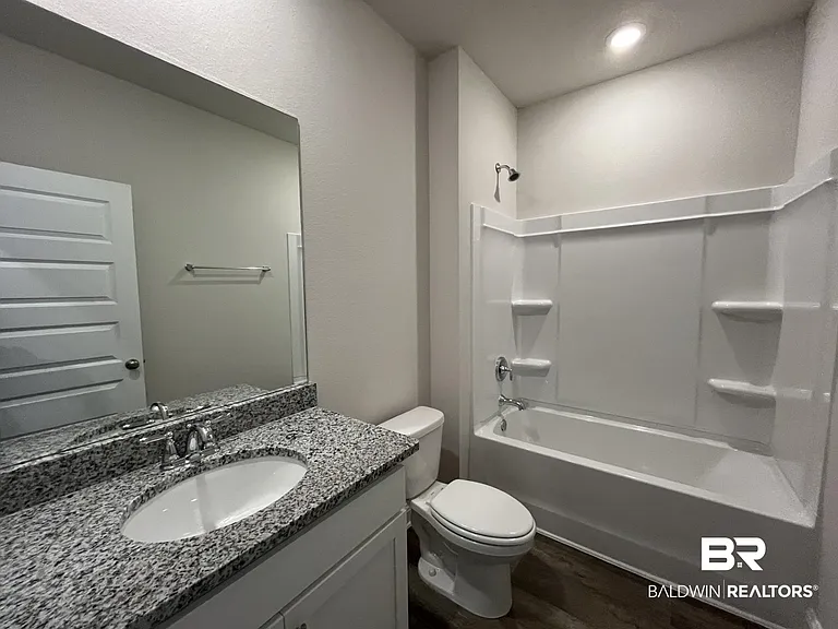 14836 Dayton Cir — Photo 6