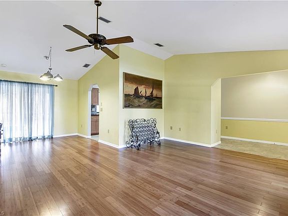 4th image of 1101 Sea Crest Dr