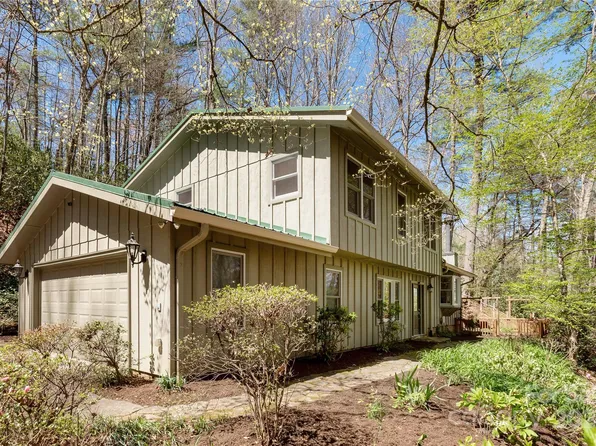 522 Glen Cannon Dr, Pisgah Forest, NC 28768