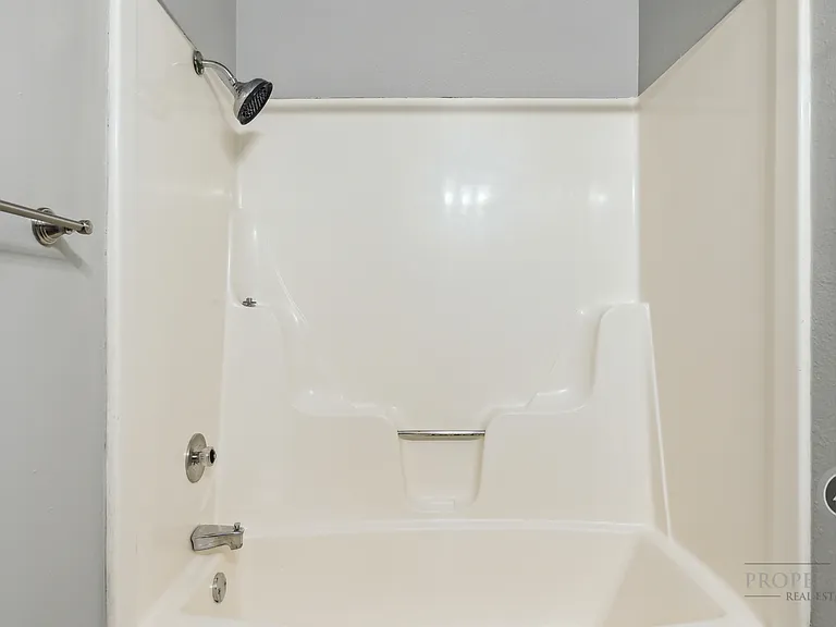 2721 Indian Creek Blvd — Photo 18