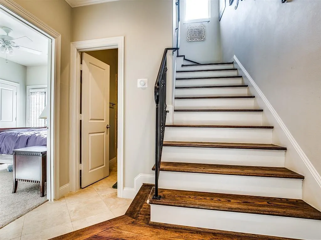 2 bed, 2.0 bath, 1236 sqft, $1,995 — Photo 3