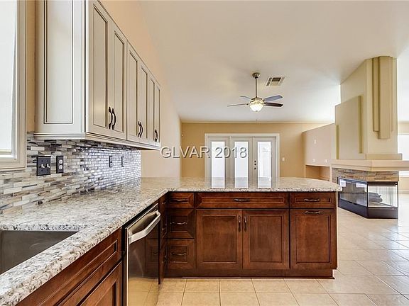 4th image of 4595 Canna Dr