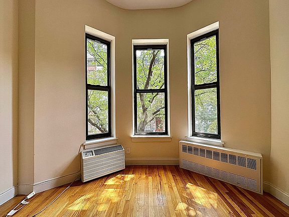 5th image of 134 W 74th St #3