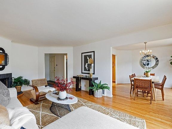 4th image of 1831 38th Ave