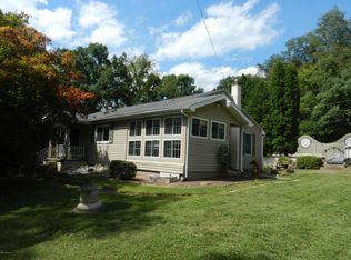 698 Grandview Dr, Linden, PA 17744