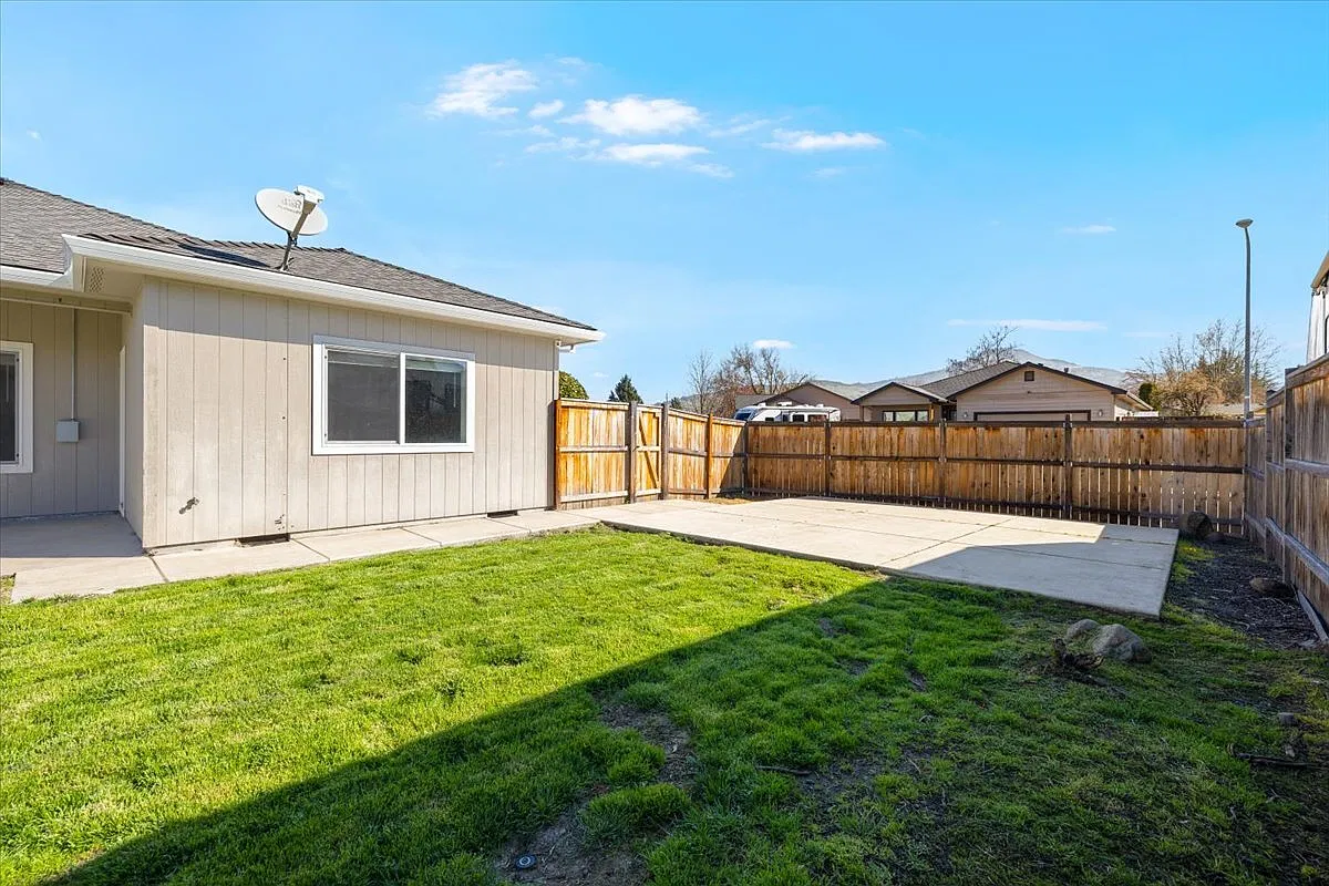 633, ID # 2540 Bethany Court - 1 — Photo 4