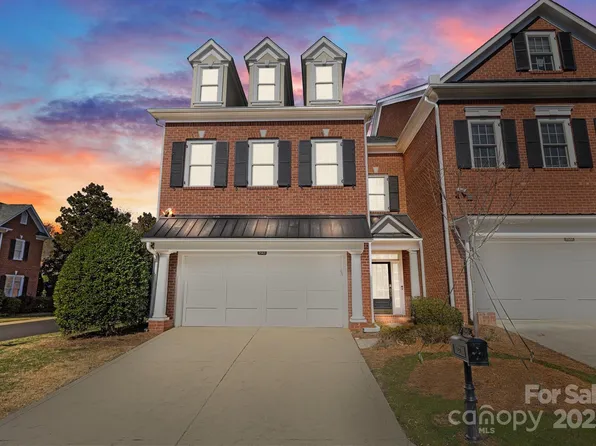 7543 Bluestar Ln, Charlotte, NC 28226