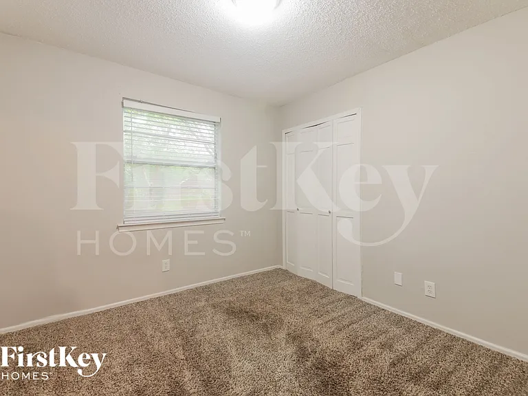 1109 Atlanta Dr — Photo 16