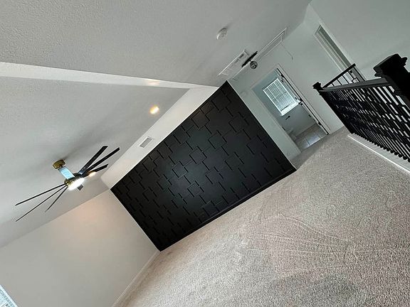 3rd image of 6680 Richmond Dr
