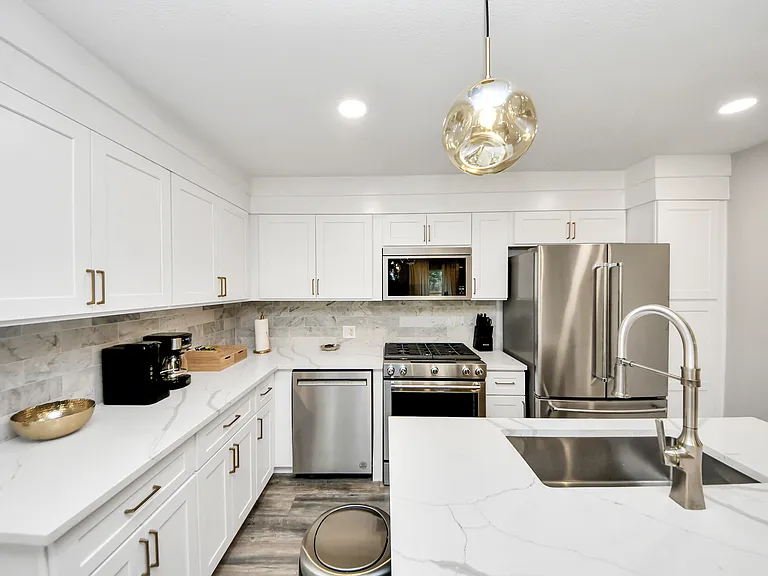 Woodcrest Dr — Photo 32