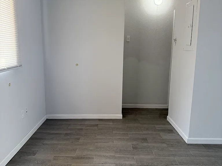 420 San Gabriel St — Photo 22