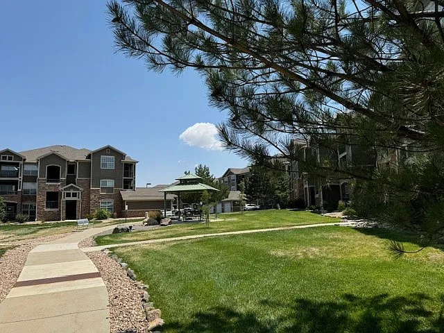 1425 Blue Sky Cir #15-304 — Photo 8