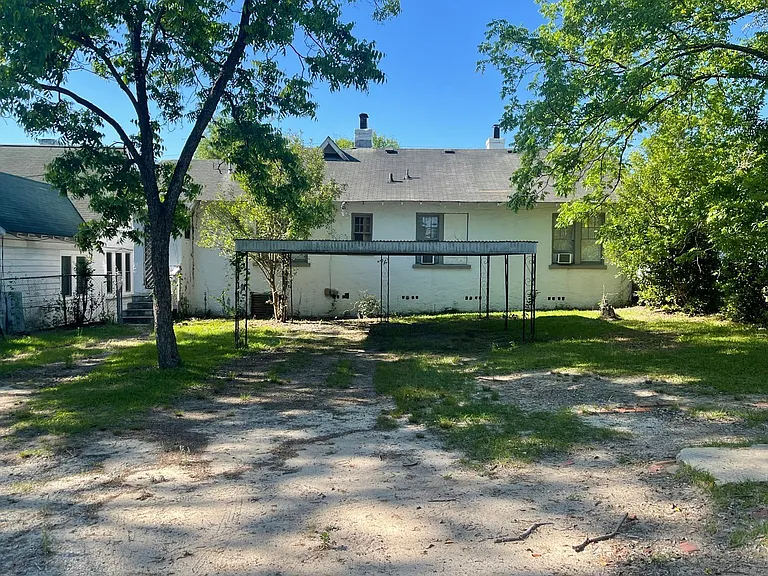 2389 Beech Ave — Photo 13