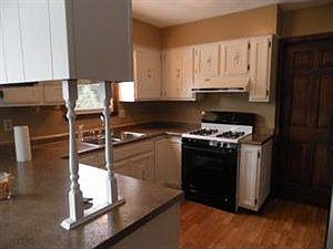 3rd image of 2438 N Maple Ave