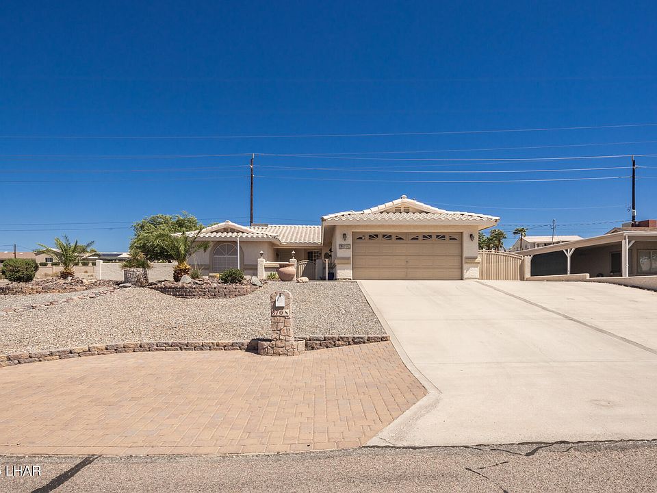 1st image of 870 Desert View Dr