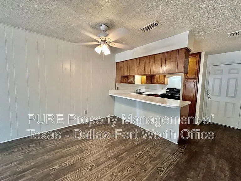 409 Cousins Ln #A — Photo 6
