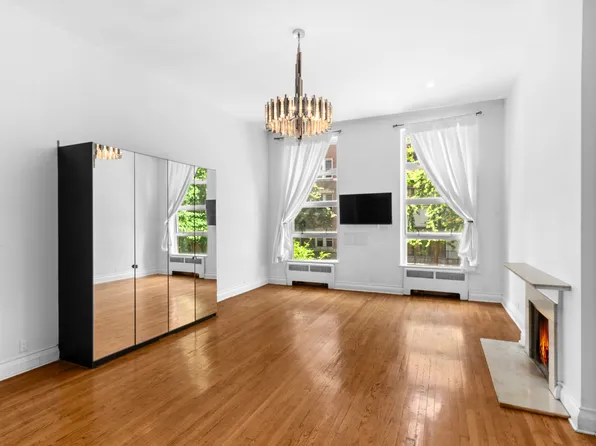 33 West 9th Street image 11 of 24