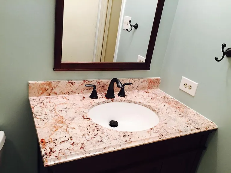 beutiful master bath tiile