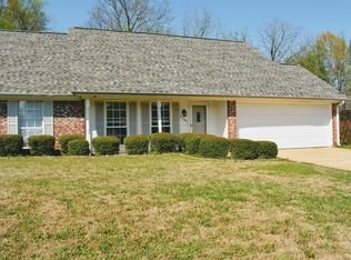 2166 Crabapple Dr, Tupelo, MS 38801