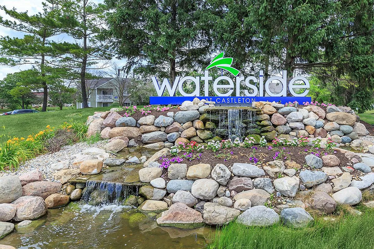 Waterside at Castleton — Photo 1